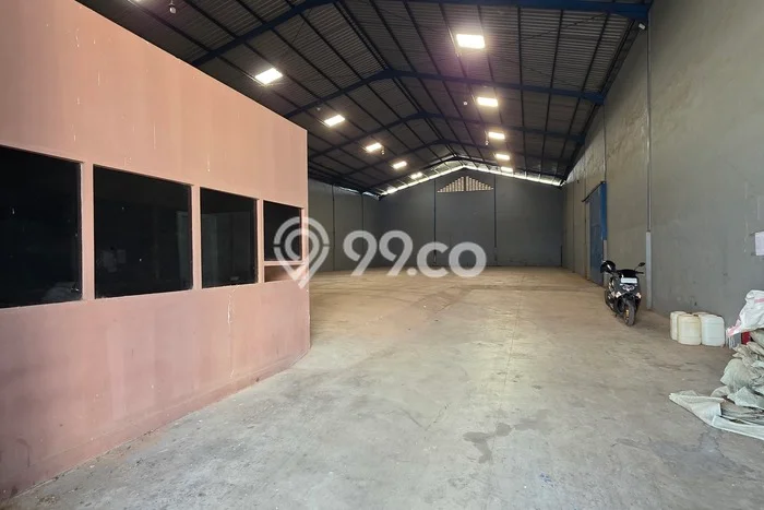 Unit Gudang Tersedia di Banjardowo Spesifikasi LB 1800m2 Unit Gudang Tersedia di Banjardowo Spesifikasi LB 1800m2