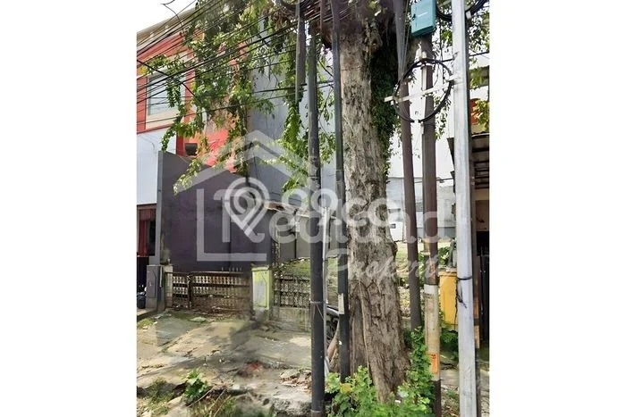 Jarang Ada! Tanah di Semarang Selatan Punya Luas 283m2 SHM Jarang Ada! Tanah di Semarang Selatan Punya Luas 283m2 SHM