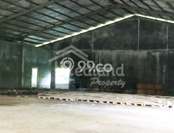 AREA PROSPEKTIF! Gudang di Ungaran Barat, Luas 1780m², Sentra Perdagangan AREA PROSPEKTIF! Gudang di Ungaran Barat, Luas 1780m², Sentra Perdagangan