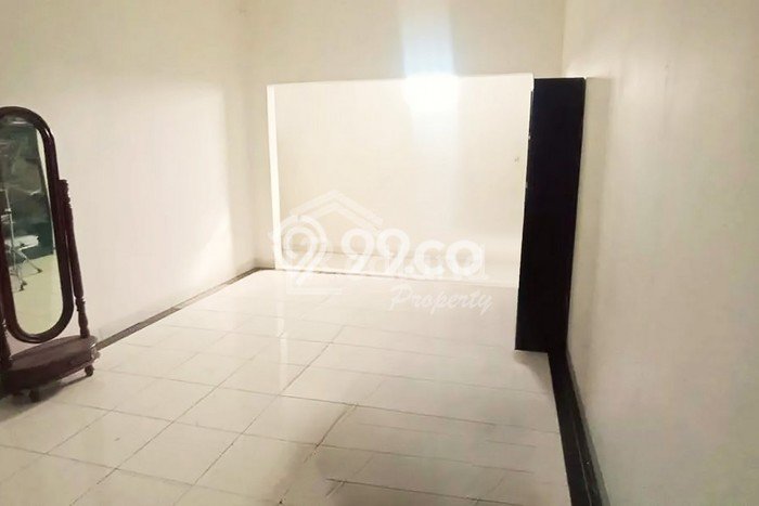 For Sale Rumah 5 Kamar Lokasi Ideal Nyaman dan Strategis di Semarang Barat For Sale Rumah 5 Kamar Lokasi Ideal Nyaman dan Strategis di Semarang Barat