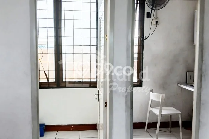 Ruko Disewa di Ungaran Barat, Semarang, LT 300m2 / LB 500m2 Ruko Disewa di Ungaran Barat, Semarang, LT 300m2 / LB 500m2
