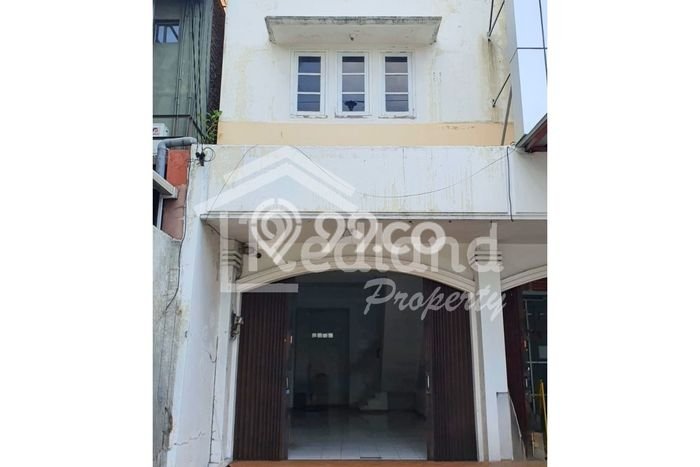 For Rent Ruko di Banyumanik, Luas 120m², Area Potensial For Rent Ruko di Banyumanik, Luas 120m², Area Potensial