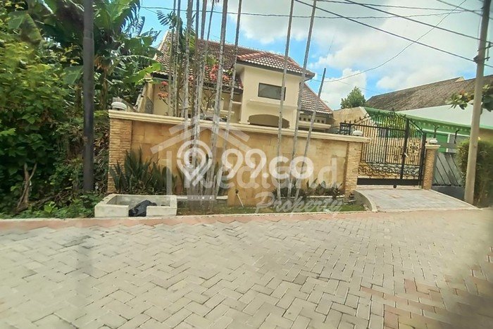 Siap Huni Rumah Mewah 4 Kamar di Semarang Barat Dekat ke Mana Saja Siap Huni Rumah Mewah 4 Kamar di Semarang Barat Dekat ke Mana Saja