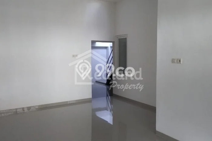 Disewakan! Rumah 3 Kamar Tidur &
2 Kamar Mandi di Puri Anjasmoro, Semarang Disewakan! Rumah 3 Kamar Tidur &
2 Kamar Mandi di Puri Anjasmoro, Semarang