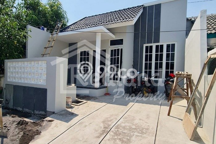 Disewakan Rumah Konsep Minimalis di Semarang Barat Semarang dengan 3 KT Disewakan Rumah Konsep Minimalis di Semarang Barat Semarang dengan 3 KT