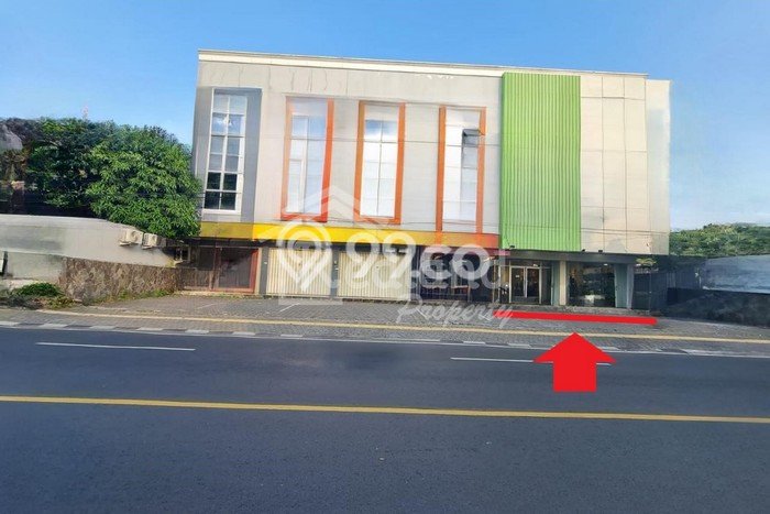 LOKASI PREMIUM! Ruko Kawasan Candisari, Luas 216m², Pusat Bisnis LOKASI PREMIUM! Ruko Kawasan Candisari, Luas 216m², Pusat Bisnis