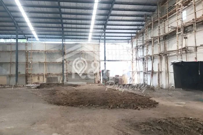 Unit Gudang Paling Strategis di Genuk Semarang dengan LB 1000m2 Unit Gudang Paling Strategis di Genuk Semarang dengan LB 1000m2
