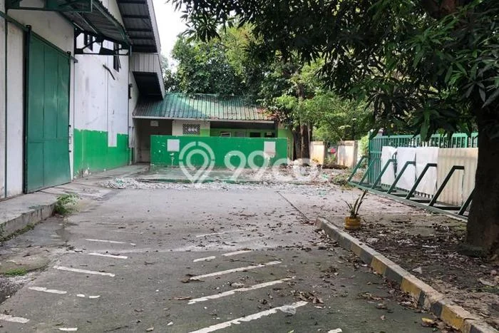 Pabrik paling strategis disewakan di Lippo Cikarang Cikarang Pabrik paling strategis disewakan di Lippo Cikarang Cikarang