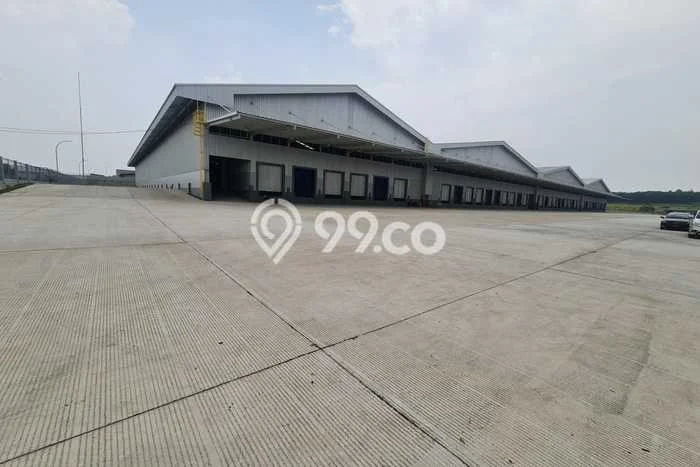 Gudang Kawasan Komersial di Lippo Cikarang, Luas 12096m2m², For Rent, Ready Digunakan Gudang Kawasan Komersial di Lippo Cikarang, Luas 12096m2m², For Rent, Ready Digunakan