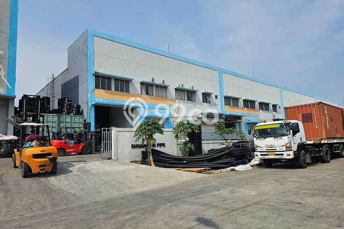 Gudang Komersial Disewakan di Lippo Cikarang Cikarang Luas 1500m2 Gudang Komersial Disewakan di Lippo Cikarang Cikarang Luas 1500m2