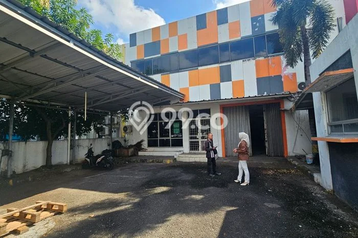 Disewakan Gudang di Kawasan Ramai Cikarang Luas 456m2 Disewakan Gudang di Kawasan Ramai Cikarang Luas 456m2