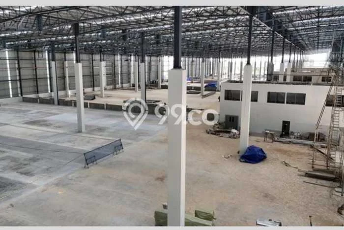 Unit Gudang Disewakan di Telukjambe di Area Ramai & Strategis Unit Gudang Disewakan di Telukjambe di Area Ramai & Strategis