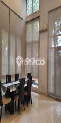 Disewakan! Rumah 4 Kamar Tidur &
4 Kamar Mandi di Pantai Indah Kapuk, Jakarta Utara Disewakan! Rumah 4 Kamar Tidur &
4 Kamar Mandi di Pantai Indah Kapuk, Jakarta Utara