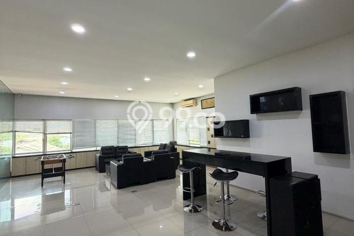 Gudang Dijual di Jakarta Barat LT 1200m2 & LB 400m2 Lokasi Terbaik! Gudang Dijual di Jakarta Barat LT 1200m2 & LB 400m2 Lokasi Terbaik!