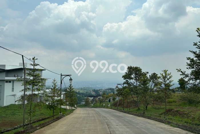 Tanah Kavling Dijual di Resor Dago Pakar, Bandung dengan Luas Tanah 1055m2 Tanah Kavling Dijual di Resor Dago Pakar, Bandung dengan Luas Tanah 1055m2