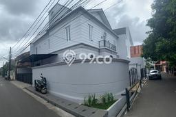 Dijual Rumah Premium dengan Fasilitas Sekitar Lengkap di Pasar Minggu, Jakarta Selatan Dijual Rumah Premium dengan Fasilitas Sekitar Lengkap di Pasar Minggu, Jakarta Selatan