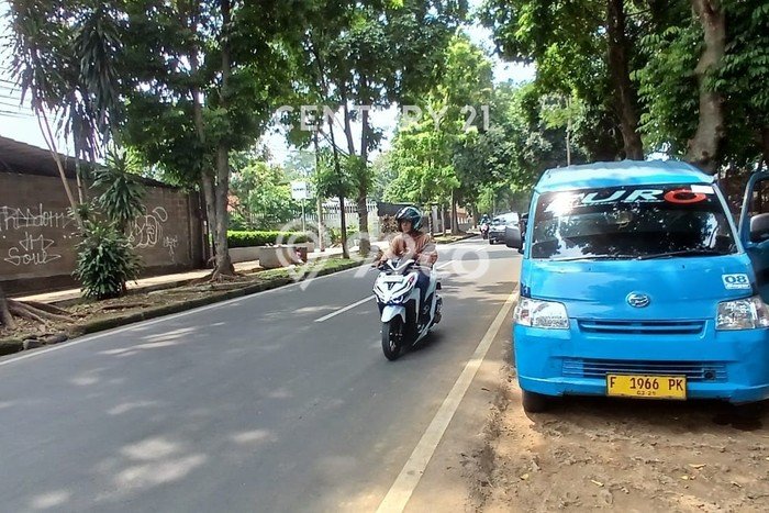 Jual Rumah Luas Elegan Dengan View Eksklusif di Tanah Sareal, Bogor Jual Rumah Luas Elegan Dengan View Eksklusif di Tanah Sareal, Bogor