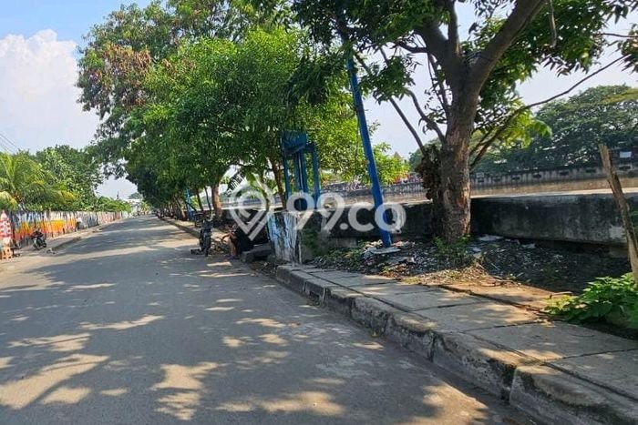 Unit Gudang Dijual di Jakarta Utara LT 1260m2 & LB 500m2 Unit Gudang Dijual di Jakarta Utara LT 1260m2 & LB 500m2
