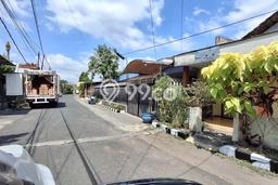Rumah Mewah Dijual LT 300m2 di Klojen, Malang Rumah Mewah Dijual LT 300m2 di Klojen, Malang