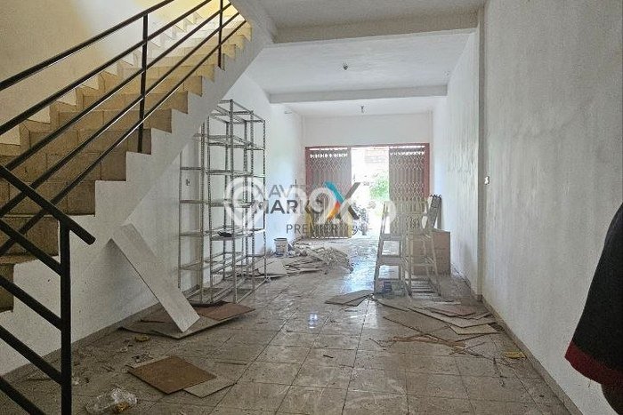 Unit Ruko Dijual di Malang LT 114m2 & LB 140m2 Unit Ruko Dijual di Malang LT 114m2 & LB 140m2