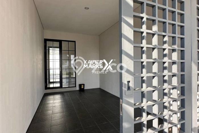 Ready to Use! Premium House LT 194m2 Desain Modern di Tidar Ready to Use! Premium House LT 194m2 Desain Modern di Tidar