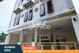 Aset Investasi! Rumah Kost Dijual di Lowokwaru, Malang, 22 KT, 22 KM, Luas 338m2 Aset Investasi! Rumah Kost Dijual di Lowokwaru, Malang, 22 KT, 22 KM, Luas 338m2