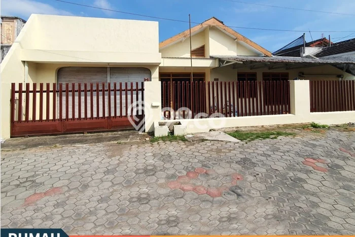 Rumah Cantik Siap Huni Di Sumbersari Luas 200m2 Aman Rumah Cantik Siap Huni Di Sumbersari Luas 200m2 Aman