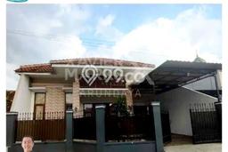Hunian Berkelas LT 179m² / LB 250m² di Kompleks Perumahan Sumbersari, Jember Hunian Berkelas LT 179m² / LB 250m² di Kompleks Perumahan Sumbersari, Jember