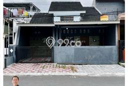 Lokasi strategis! Rumah siap huni disewakan di Sumbersari LB 80m2 Lokasi strategis! Rumah siap huni disewakan di Sumbersari LB 80m2