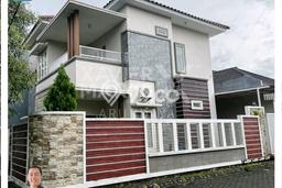 Hunian Cantik Minimalis Lb 200m2 di Kaliwates, Jember Hunian Cantik Minimalis Lb 200m2 di Kaliwates, Jember