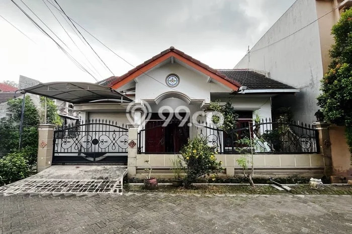 Rumah Modern Cantik 3 Kamar Siap Huni di Kaliwates Rumah Modern Cantik 3 Kamar Siap Huni di Kaliwates