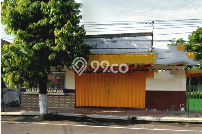 Ruko untuk Disewa di Pusat Bondowoso Luas Bangunan 96m2 Ruko untuk Disewa di Pusat Bondowoso Luas Bangunan 96m2