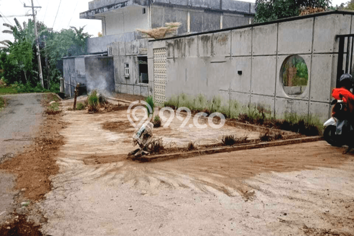 Unit Komersial disewakan di Sumbersari Jember dengan LT 1100m2 / LB 400m2 Unit Komersial disewakan di Sumbersari Jember dengan LT 1100m2 / LB 400m2
