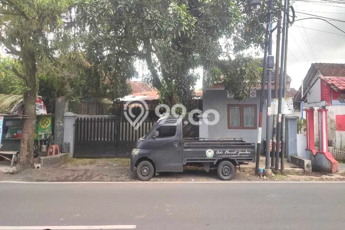 Jarang Ada! Tanah di Patrang Punya Luas 150m2 SHM Jarang Ada! Tanah di Patrang Punya Luas 150m2 SHM