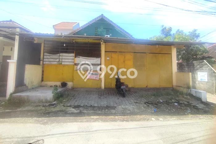 Rumah Cantik Siap Pakai Di Kaliwates Luas 240m2 Lokasi Strategis Rumah Cantik Siap Pakai Di Kaliwates Luas 240m2 Lokasi Strategis