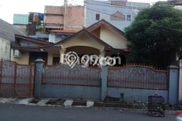 Dijual Rumah Luas Elegan Dengan View Eksklusif di Karet, Jakarta Selatan Dijual Rumah Luas Elegan Dengan View Eksklusif di Karet, Jakarta Selatan