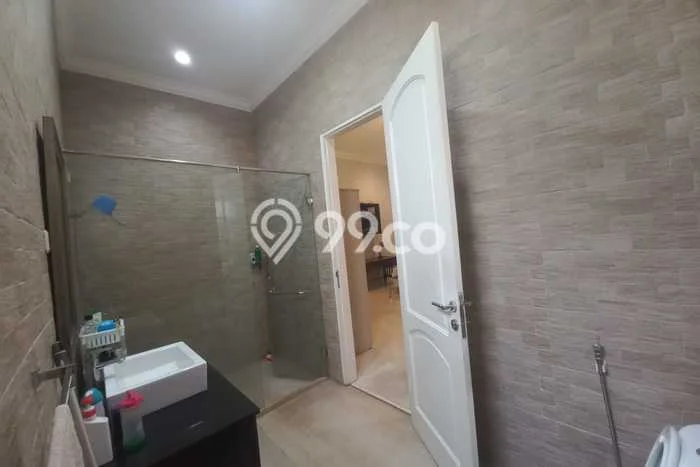 Siap Huni Hunian Elit 7 Kamar di Medan Selayang Dekat ke Mana Saja Siap Huni Hunian Elit 7 Kamar di Medan Selayang Dekat ke Mana Saja