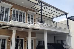 Rumah Luxury Modern Tanpa Renovasi di Bintaro Jakarta Selatan Rumah Luxury Modern Tanpa Renovasi di Bintaro Jakarta Selatan