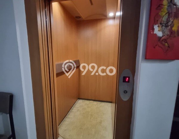 Area Ramai! Komersial Dijual di Depok untuk Bisnis Luas Bangunan 990m2 Area Ramai! Komersial Dijual di Depok untuk Bisnis Luas Bangunan 990m2
