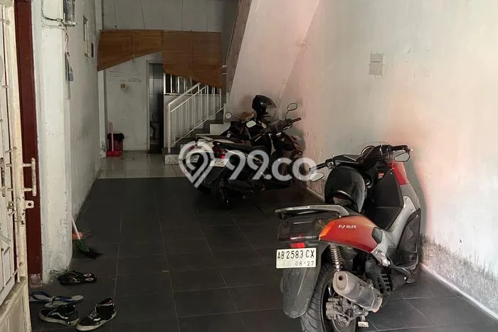 Unit Kost Dijual di Depok dengan 15 Kamar Tidur & Luas Bangunan 116m2 Unit Kost Dijual di Depok dengan 15 Kamar Tidur & Luas Bangunan 116m2