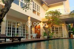 Vila Kawasan , Ukuran 725m2m², Dekat dengan transportasi publik Vila Kawasan , Ukuran 725m2m², Dekat dengan transportasi publik