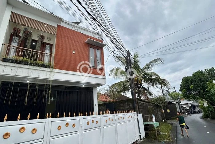 Rumah Strategis Modern Lb 127m2 di Denpasar Utara, Denpasar Rumah Strategis Modern Lb 127m2 di Denpasar Utara, Denpasar