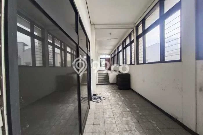 Unit Ruko Dijual di Andir Bandung Luas Tanah 441m2, Luas Bangunan 1055m2 Unit Ruko Dijual di Andir Bandung Luas Tanah 441m2, Luas Bangunan 1055m2
