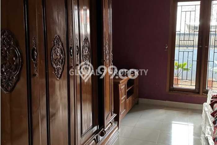 Hunian Mewah LB 400m2 Siap Huni Desain Elegan di Studio Alam, Depok Hunian Mewah LB 400m2 Siap Huni Desain Elegan di Studio Alam, Depok