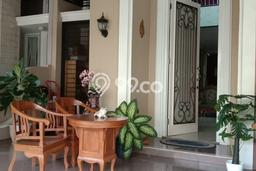 INVESTASI CERDAS! Rumah Premium Cibubur, Jakarta Timur, Luas Tanah 120m2m² LB 200m2m² INVESTASI CERDAS! Rumah Premium Cibubur, Jakarta Timur, Luas Tanah 120m2m² LB 200m2m²
