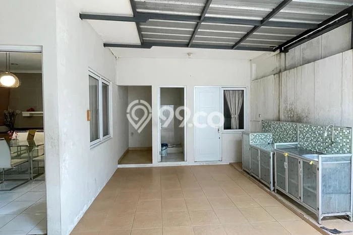 Disewakan! Rumah 4 Kamar Tidur &
3 Kamar Mandi di Kota Wisata, Jakarta Timur Disewakan! Rumah 4 Kamar Tidur &
3 Kamar Mandi di Kota Wisata, Jakarta Timur