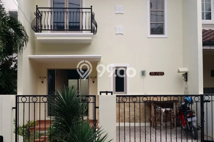 Rumah sewa siap pakai 3 KT di Citra Grand, Jakarta Timur Rumah sewa siap pakai 3 KT di Citra Grand, Jakarta Timur