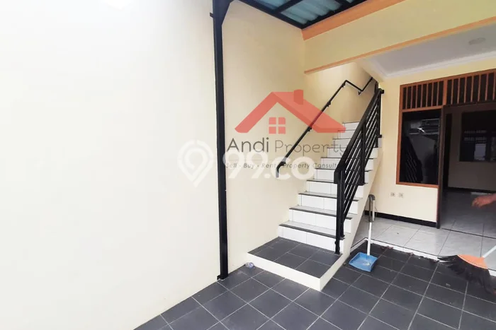Rumah Minimalis 4 KT di Sunrise Garden Jakarta Barat Rumah Minimalis 4 KT di Sunrise Garden Jakarta Barat