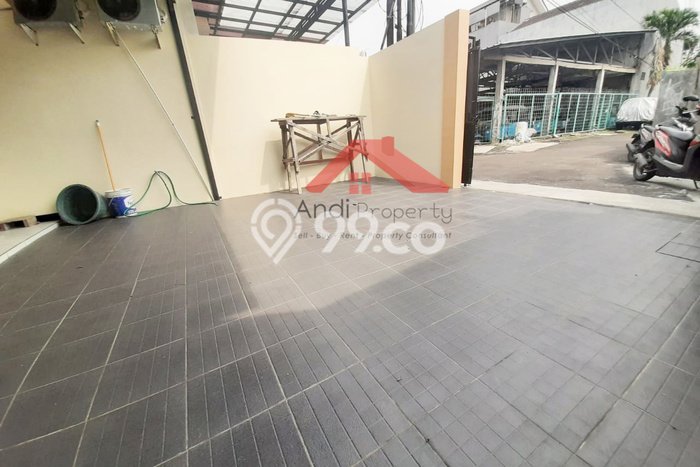 Rumah Minimalis 4 KT di Sunrise Garden Jakarta Barat Rumah Minimalis 4 KT di Sunrise Garden Jakarta Barat