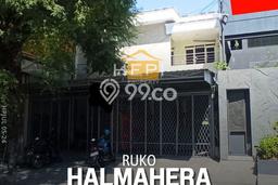 Ruko Bagus Dijual di Halmahera Semarang Lokasi Strategis Cocok untuk Kembangkan Bisnis Ruko Bagus Dijual di Halmahera Semarang Lokasi Strategis Cocok untuk Kembangkan Bisnis